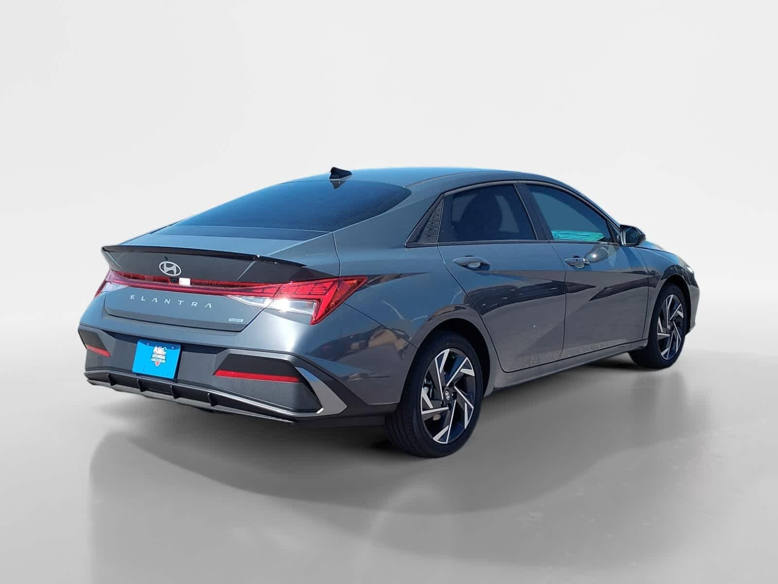 Thumbnail: 2025 Hyundai Elantra - 5