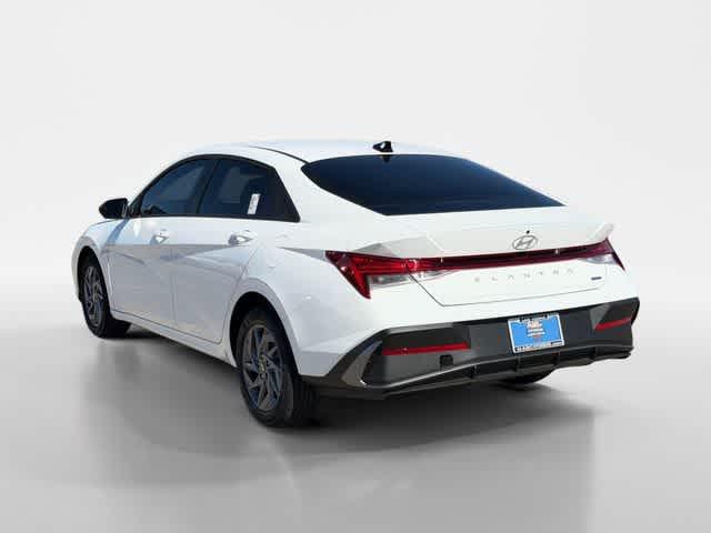 Thumbnail: 2026 Hyundai Elantra - 3