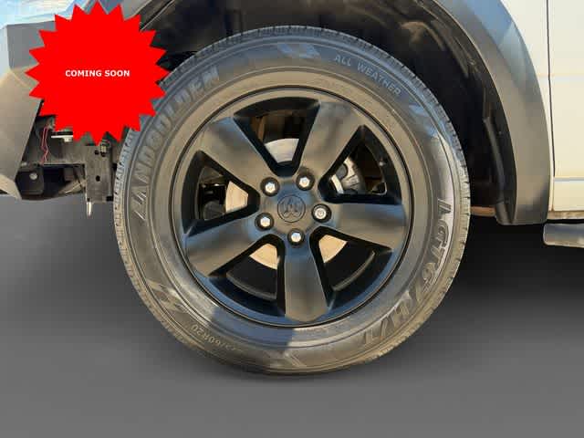 Thumbnail: 2020 RAM 1500 Classic - 9