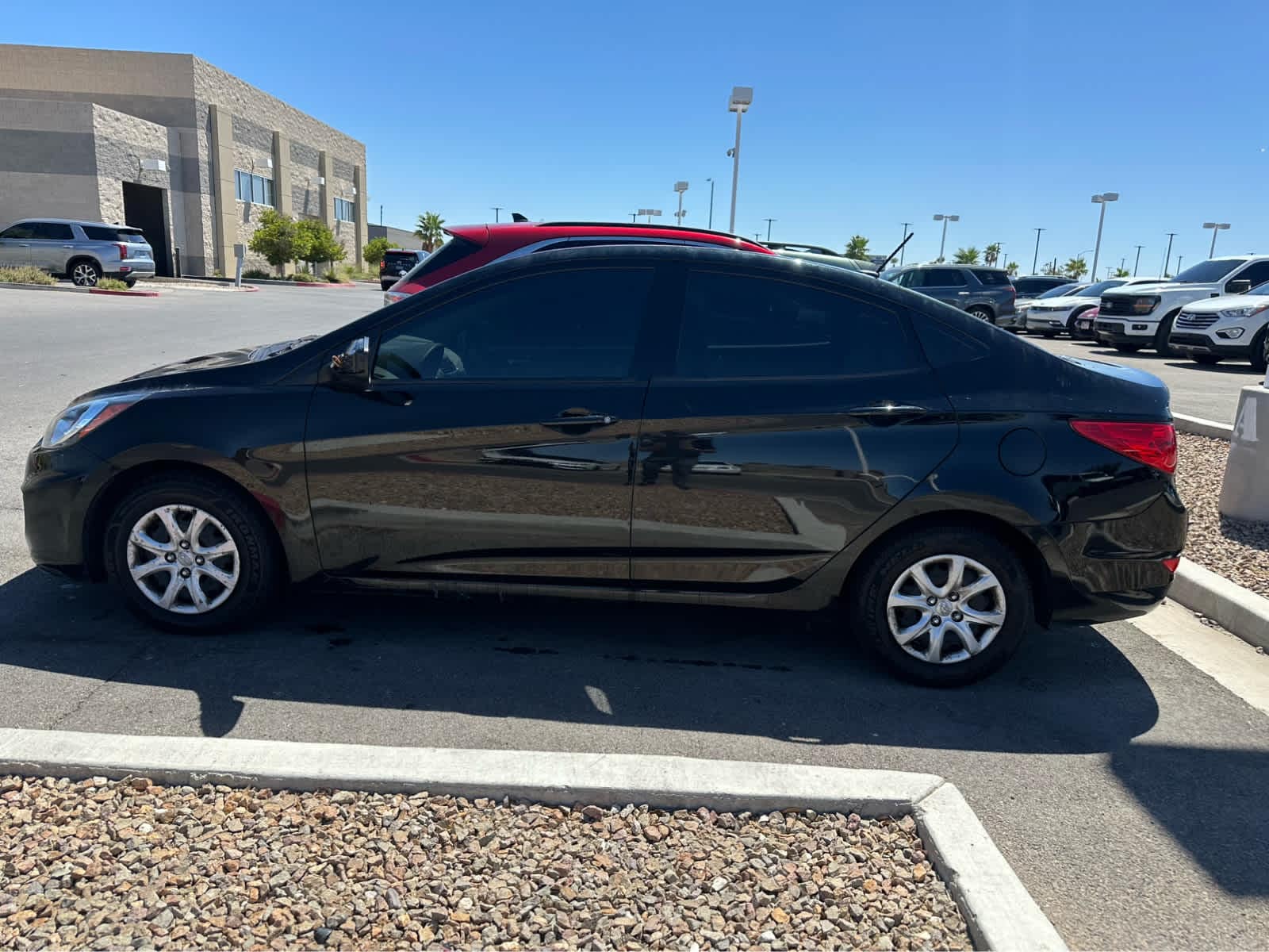 Thumbnail: 2012 Hyundai Accent - 4
