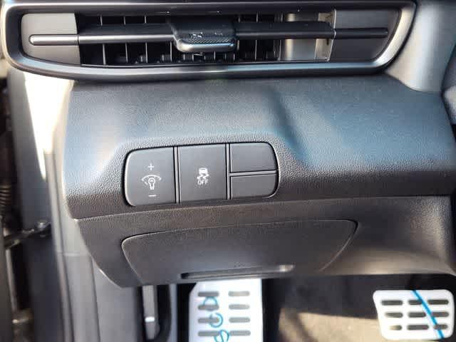 Thumbnail: 2026 Hyundai Elantra - 15