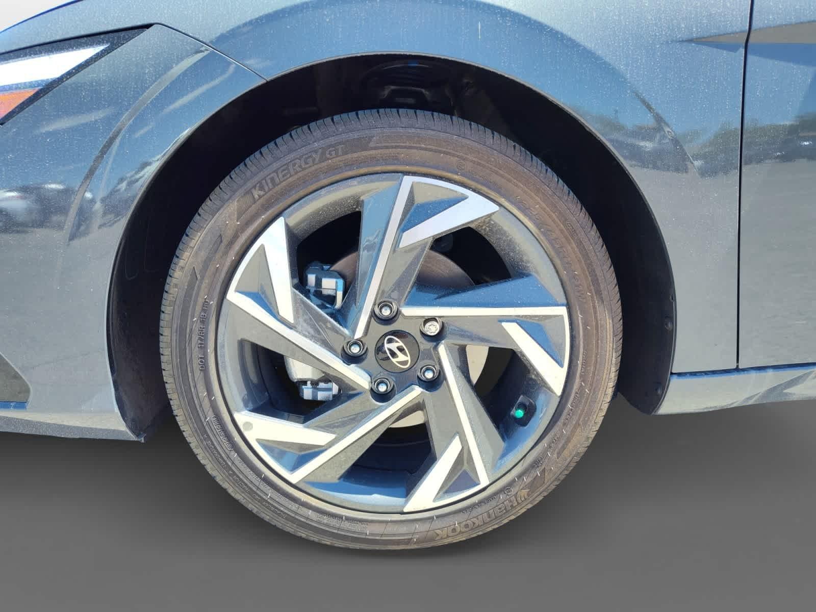 Thumbnail: 2024 Hyundai Elantra - 9