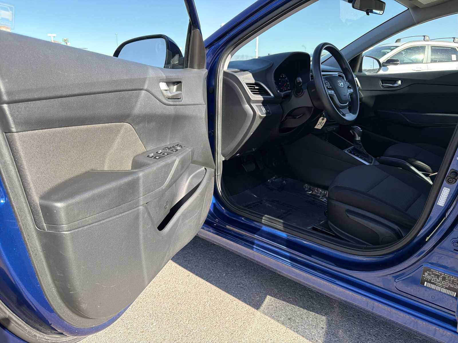 Thumbnail: 2021 Hyundai Accent - 10
