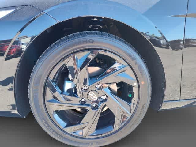 Thumbnail: 2026 Hyundai Elantra - 10