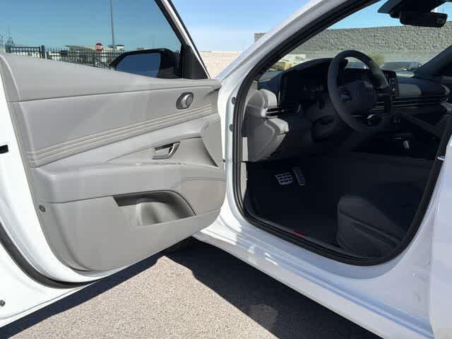 Thumbnail: 2026 Hyundai Elantra - 10