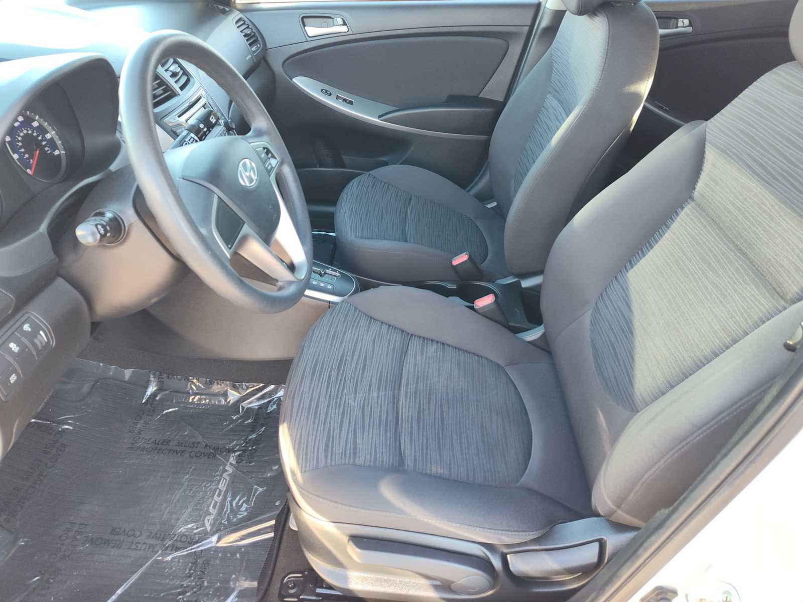 Thumbnail: 2017 Hyundai Accent - 10