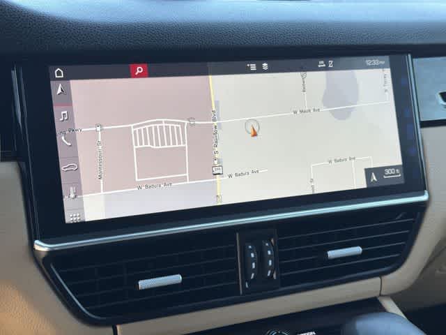 Thumbnail: 2019 Porsche Cayenne - 22