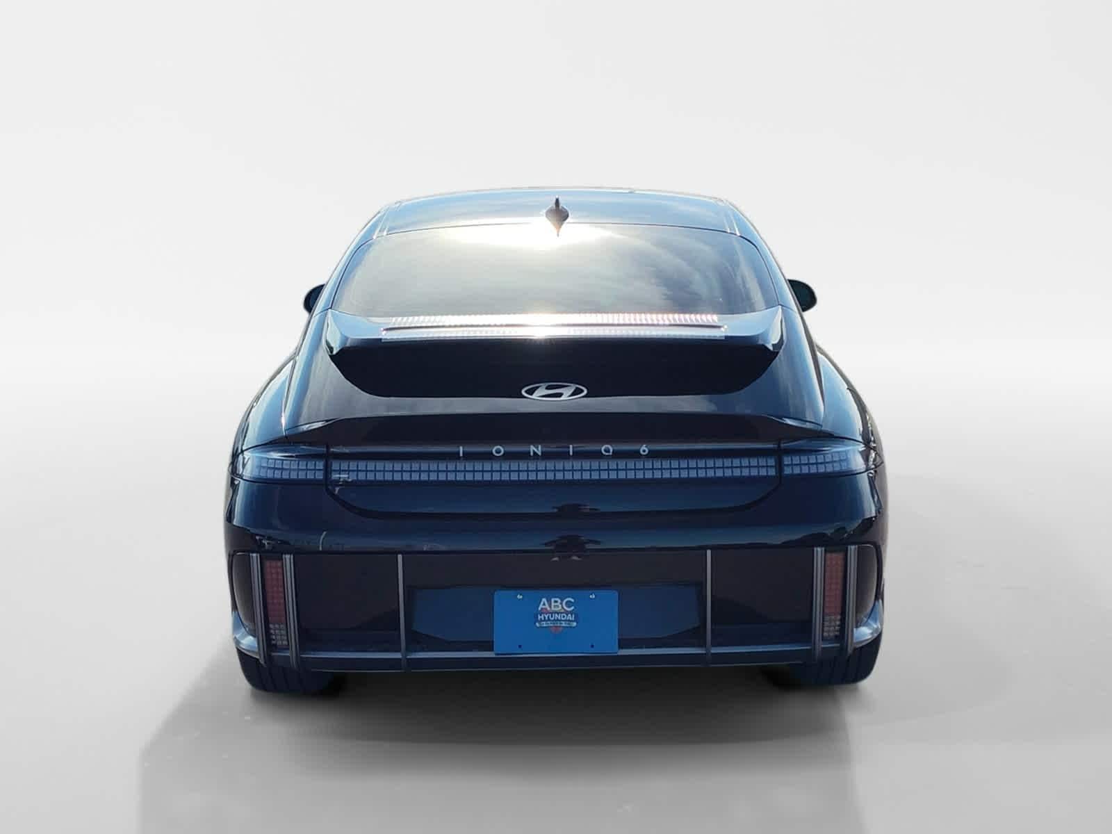 Thumbnail: 2023 Hyundai Ioniq 6 - 4