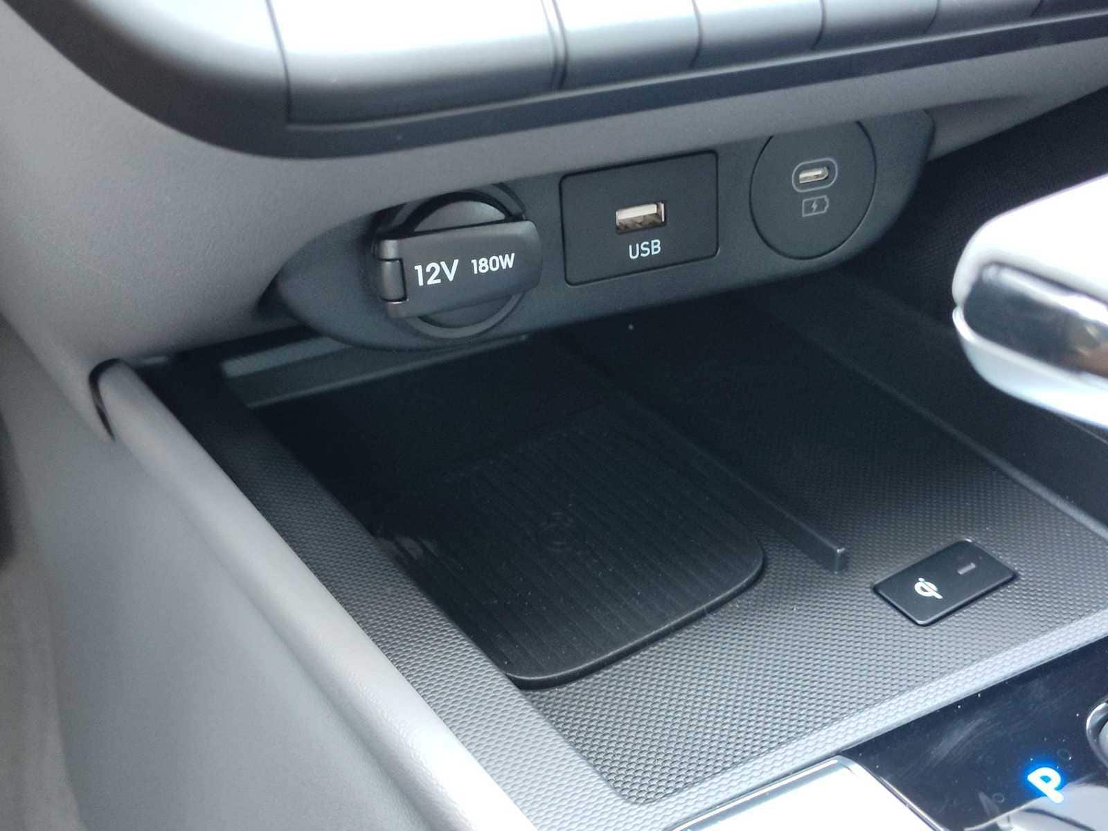 Thumbnail: 2025 Hyundai Elantra - 24