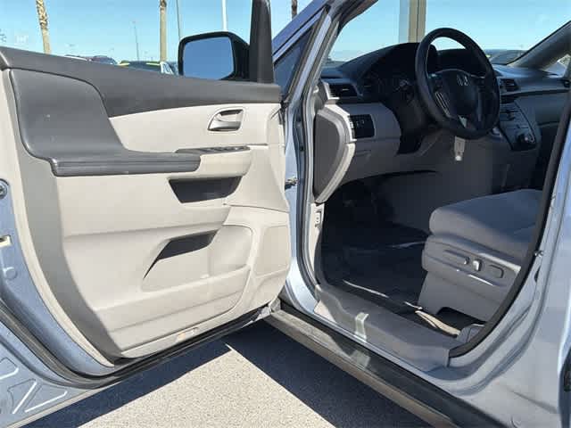 Thumbnail: 2012 Honda Odyssey - 10