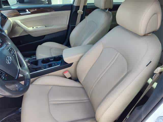 Thumbnail: 2017 Hyundai Sonata - 14