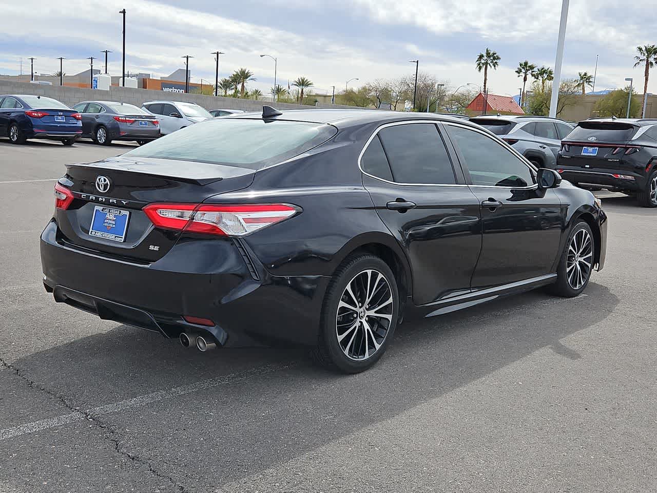 2020 Toyota Camry SE 6