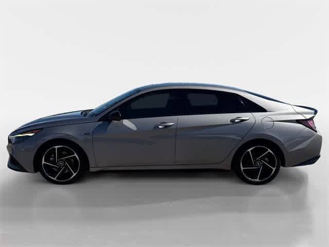 Thumbnail: 2022 Hyundai Elantra - 10