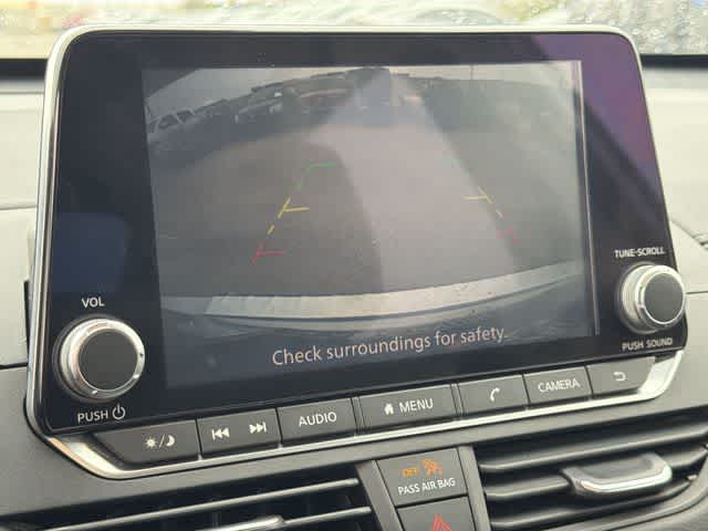 Thumbnail: 2022 Nissan Altima - 22