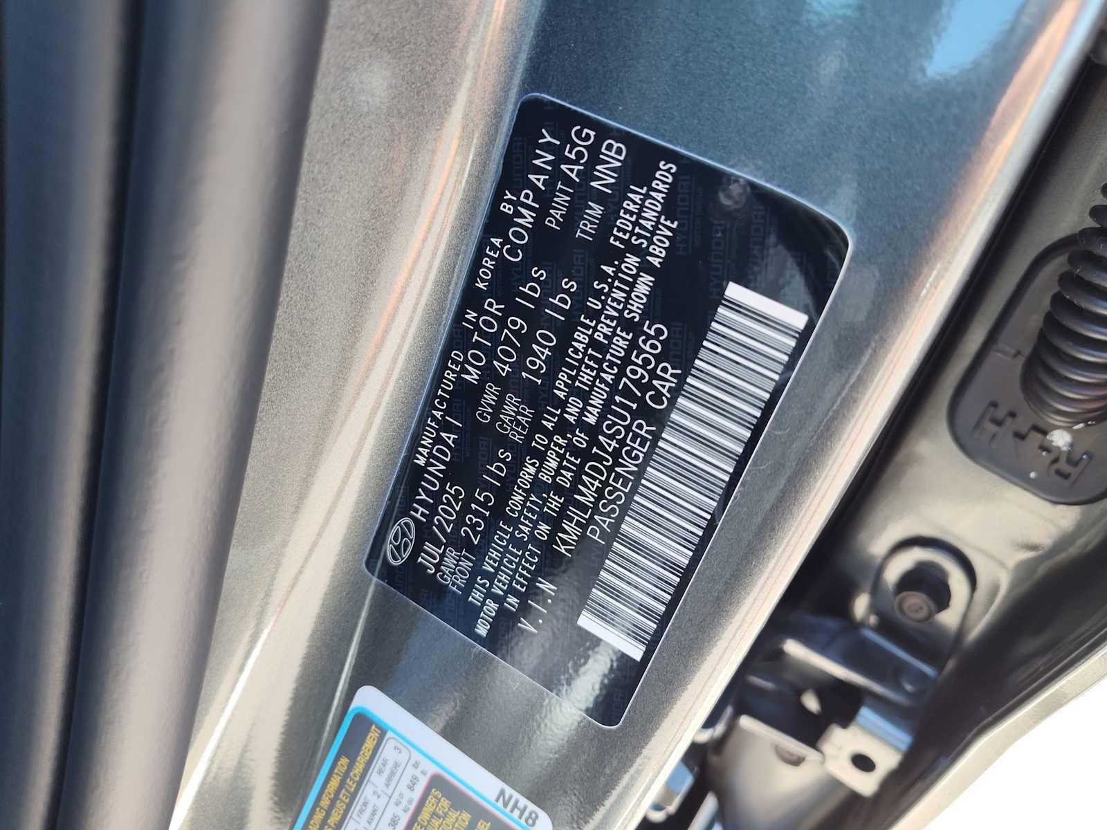 Thumbnail: 2025 Hyundai Elantra - 27