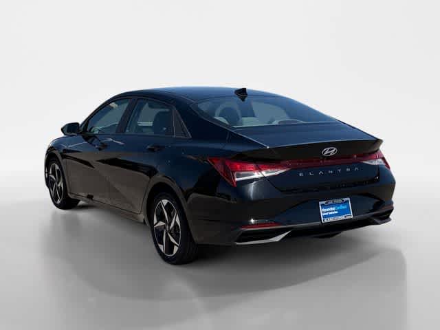 Thumbnail: 2023 Hyundai Elantra - 3
