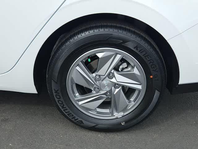 Thumbnail: 2026 Hyundai Elantra - 12