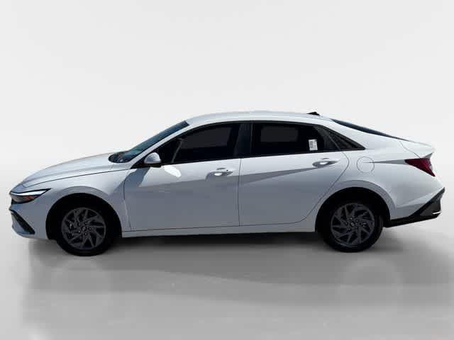 Thumbnail: 2026 Hyundai Elantra - 2