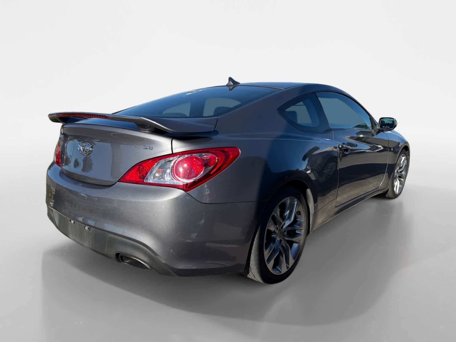 Thumbnail: 2012 Hyundai Genesis - 3