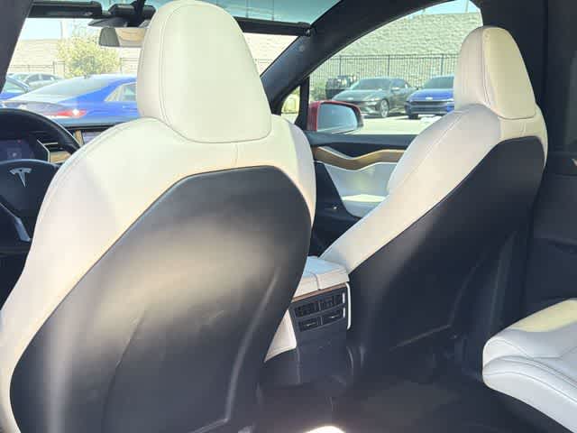 Thumbnail: 2021 Tesla Model X - 15