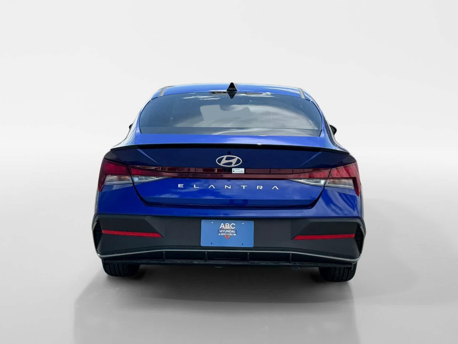 Thumbnail: 2025 Hyundai Elantra - 4