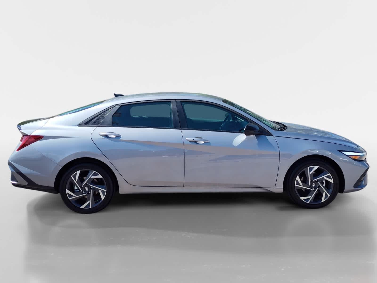 Thumbnail: 2025 Hyundai Elantra - 6