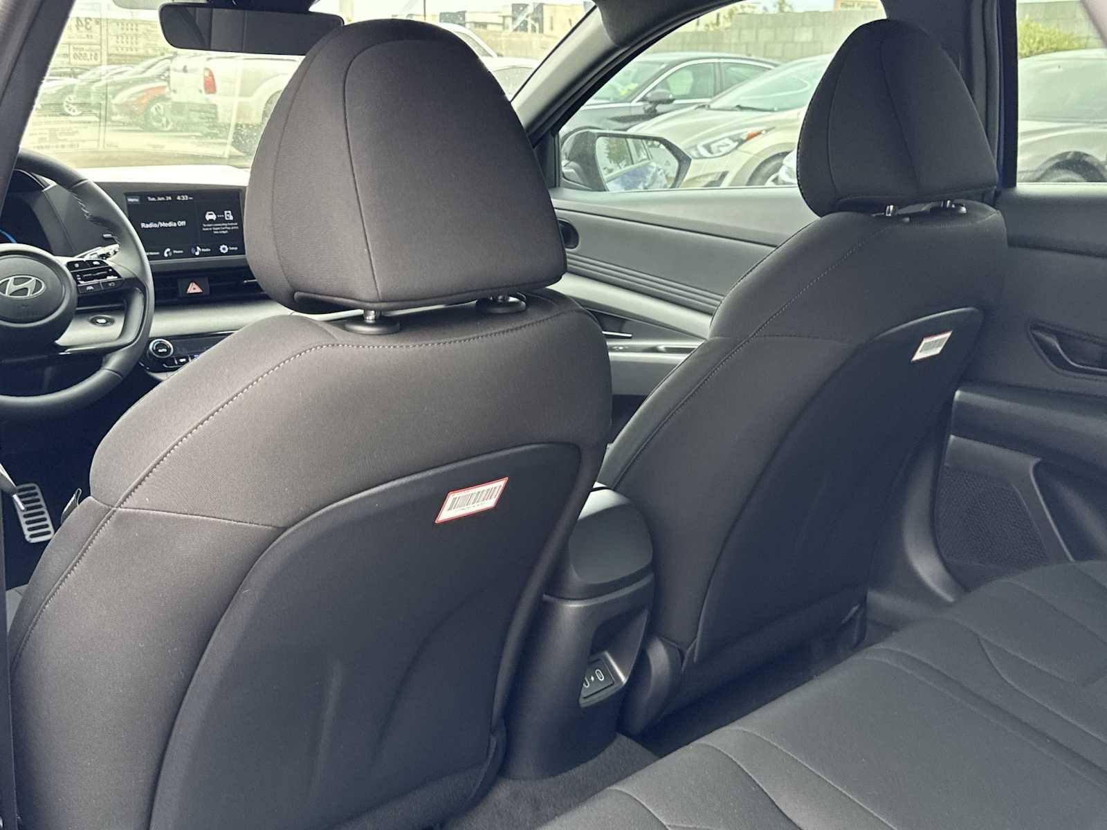 Thumbnail: 2025 Hyundai Elantra - 21