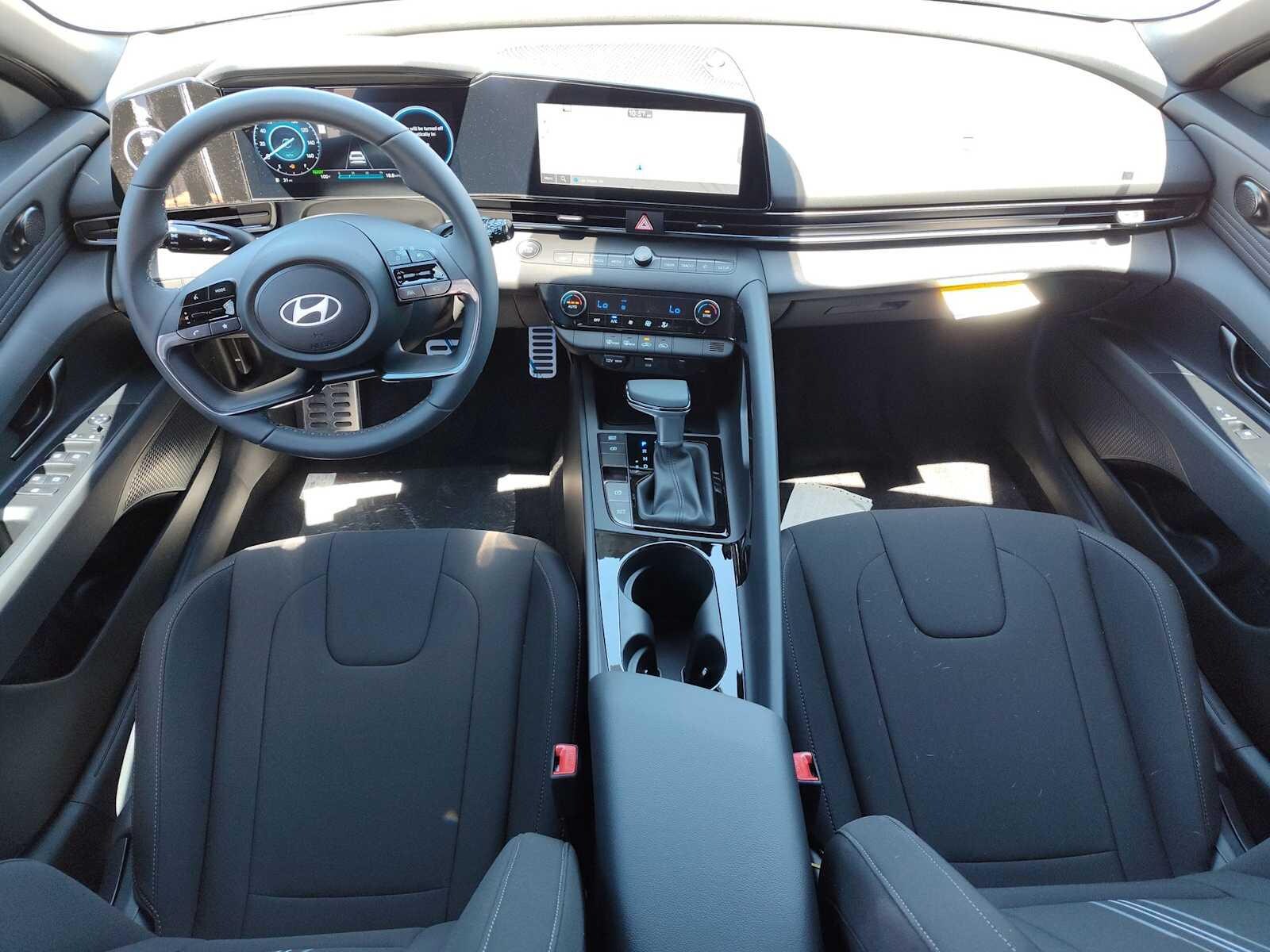 Thumbnail: 2025 Hyundai Elantra - 12