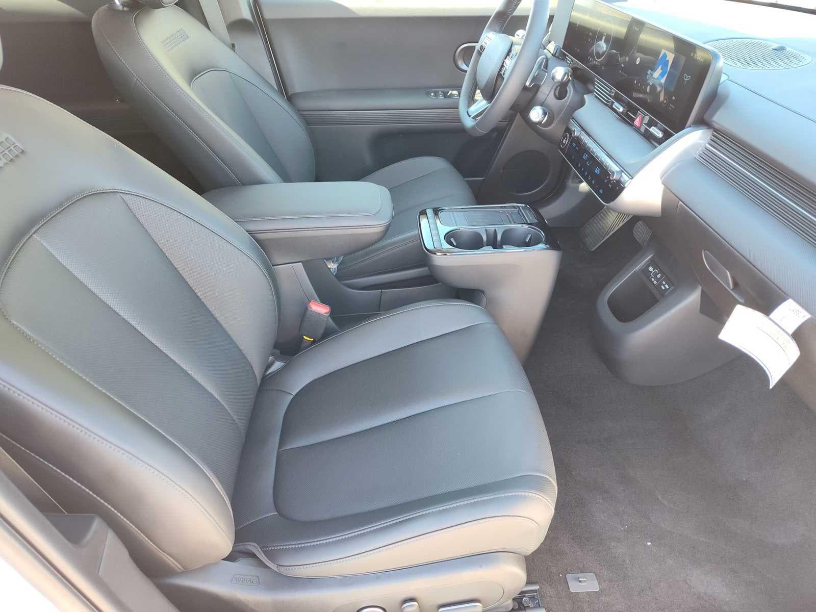 Thumbnail: 2025 Hyundai Ioniq 5 - 18