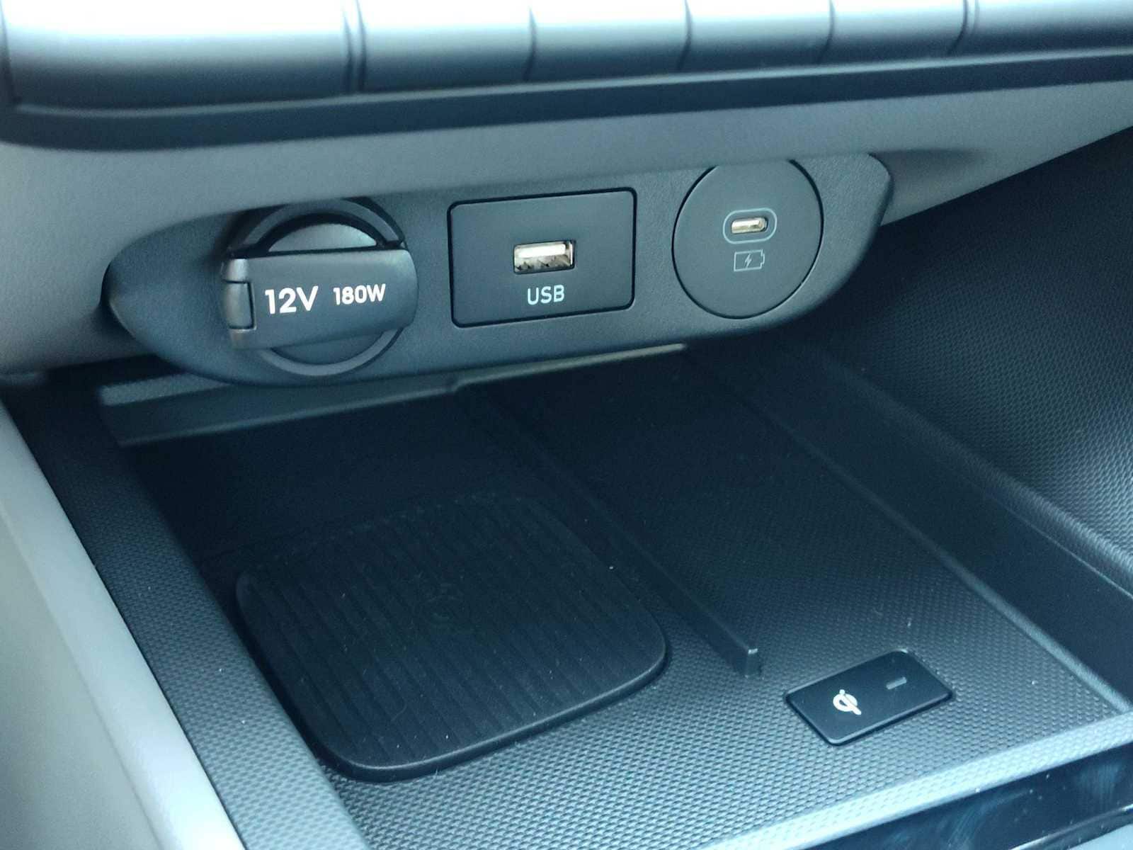 Thumbnail: 2025 Hyundai Elantra - 23