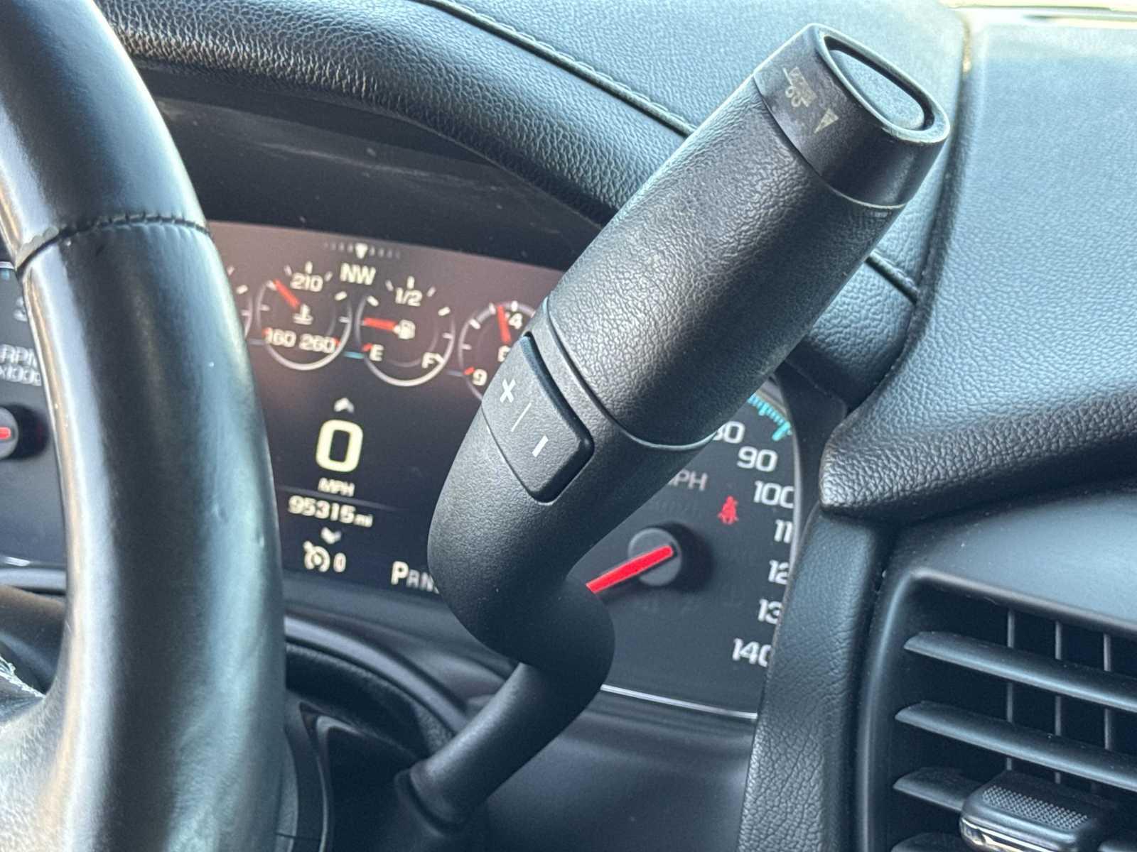 Thumbnail: 2016 Chevrolet Tahoe - 26