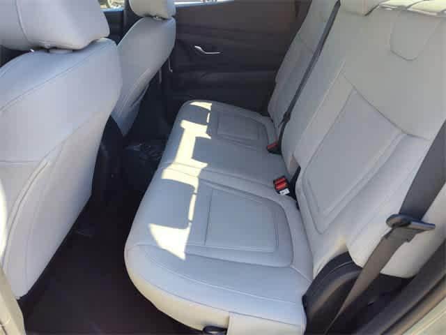 Thumbnail: 2026 Hyundai Santa Cruz - 16