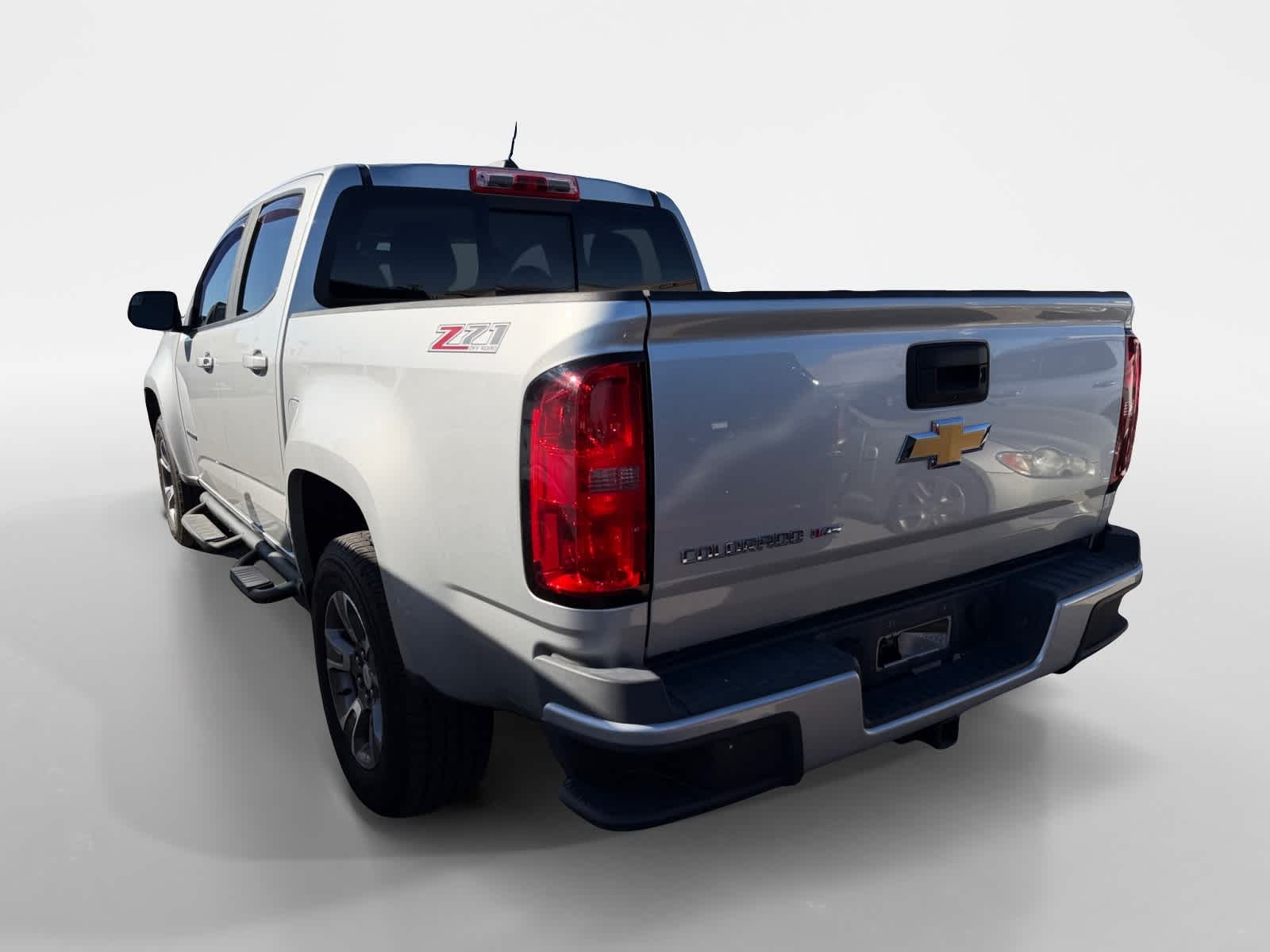 Thumbnail: 2017 Chevrolet Colorado - 4