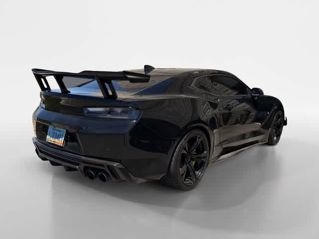 Thumbnail: 2017 Chevrolet Camaro - 3