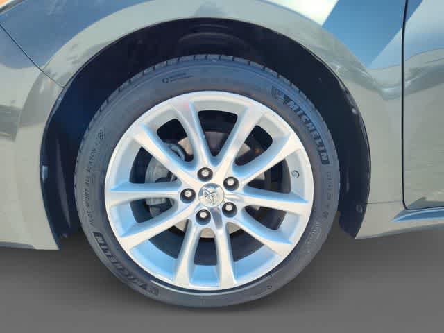 Thumbnail: 2013 Toyota Avalon - 10