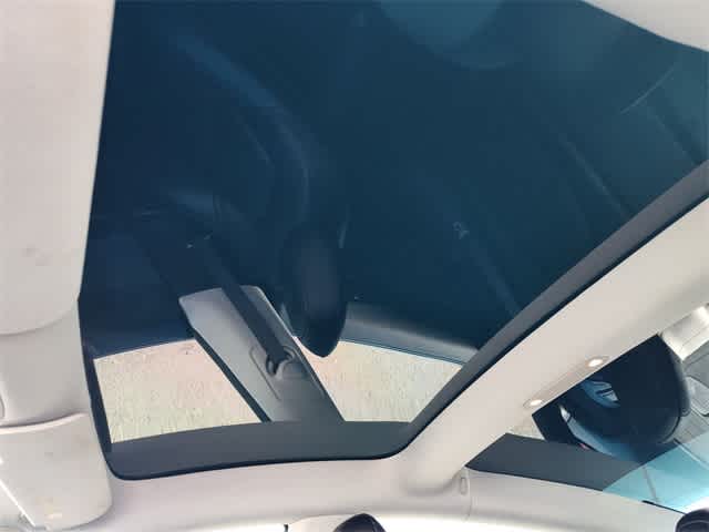 Thumbnail: 2018 Tesla Model 3 - 20