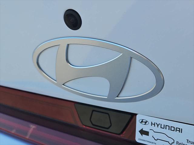 Thumbnail: 2025 Hyundai Elantra - 10