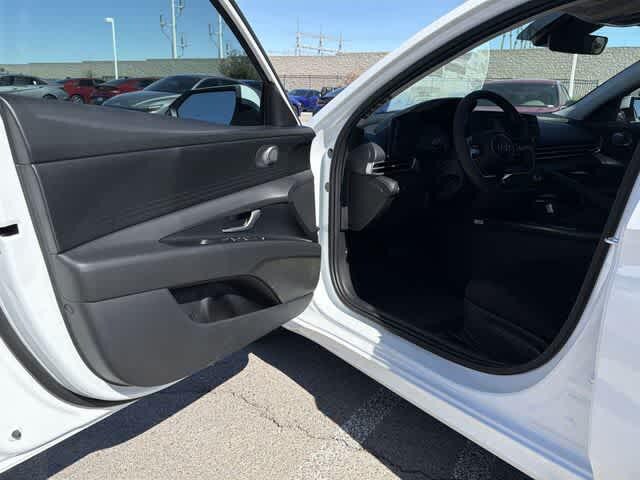 Thumbnail: 2026 Hyundai Elantra - 10