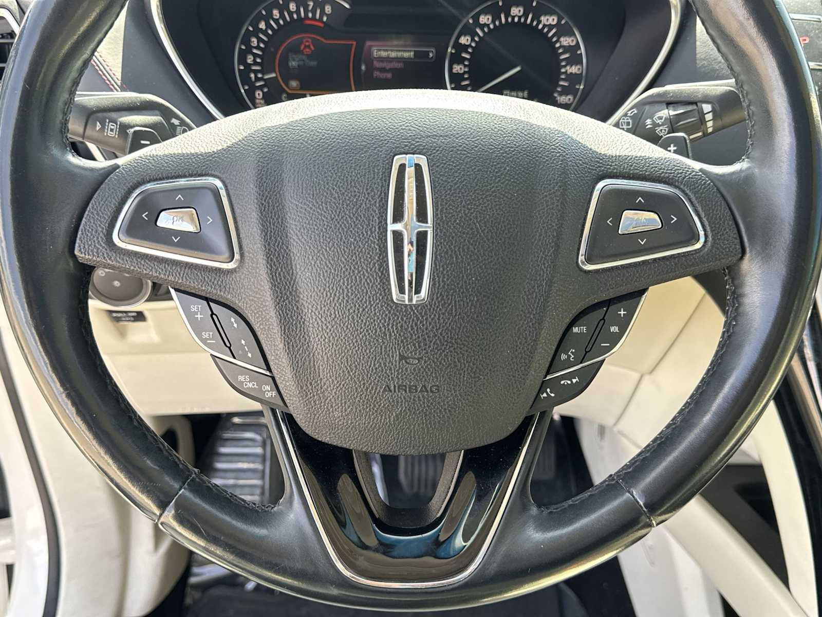 2016 Lincoln MKX Black Label 18