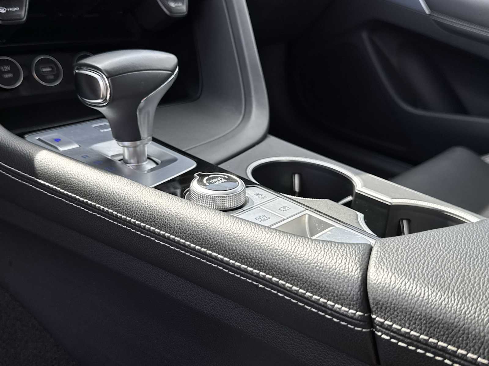 Thumbnail: 2023 Genesis G70 - 22