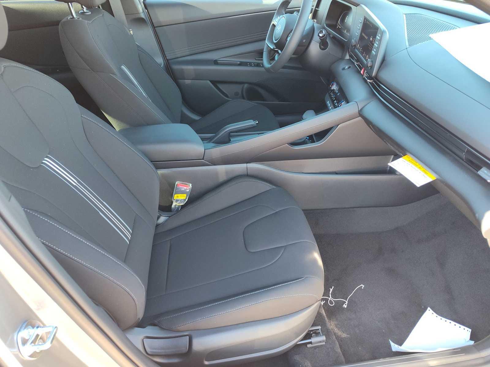 Thumbnail: 2026 Hyundai Elantra - 18