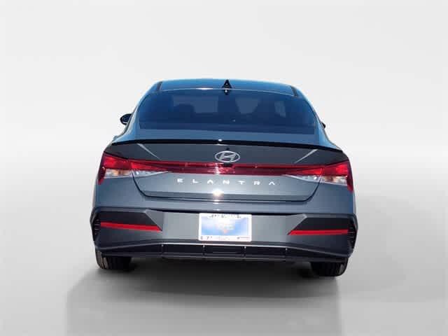 Thumbnail: 2026 Hyundai Elantra - 4
