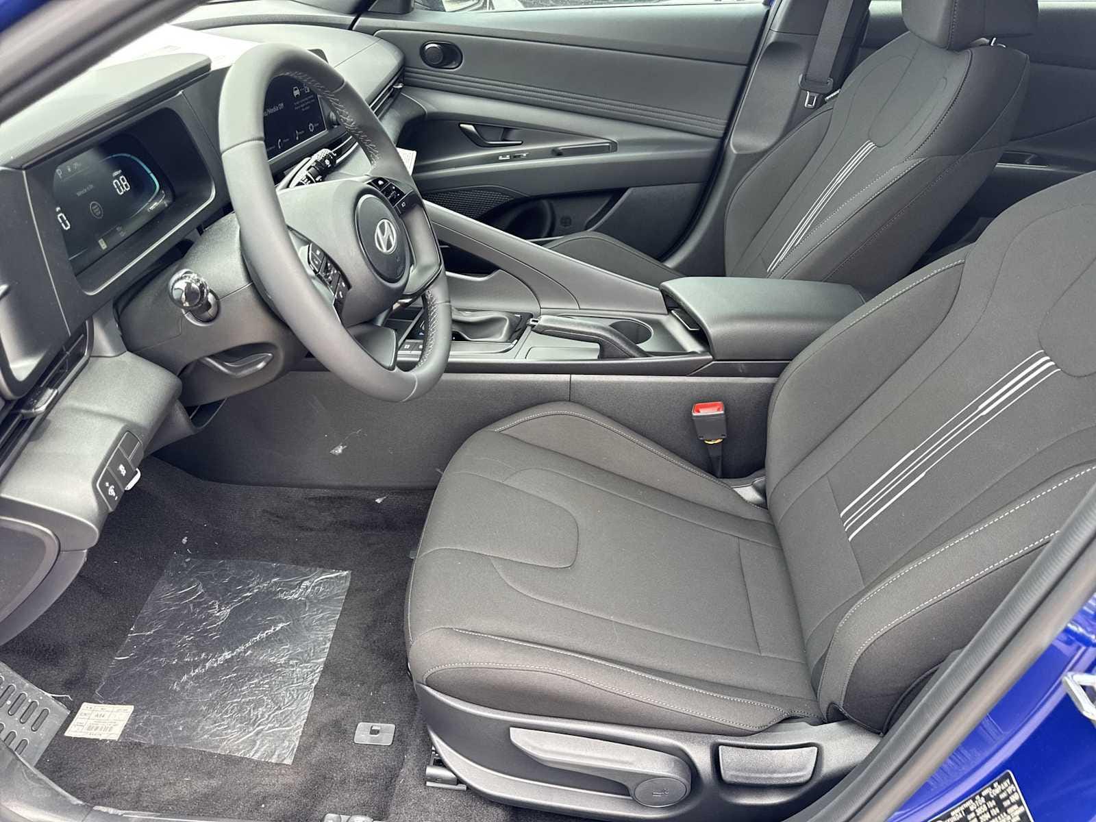 Thumbnail: 2025 Hyundai Elantra - 16