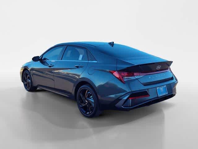 Thumbnail: 2026 Hyundai Elantra - 4