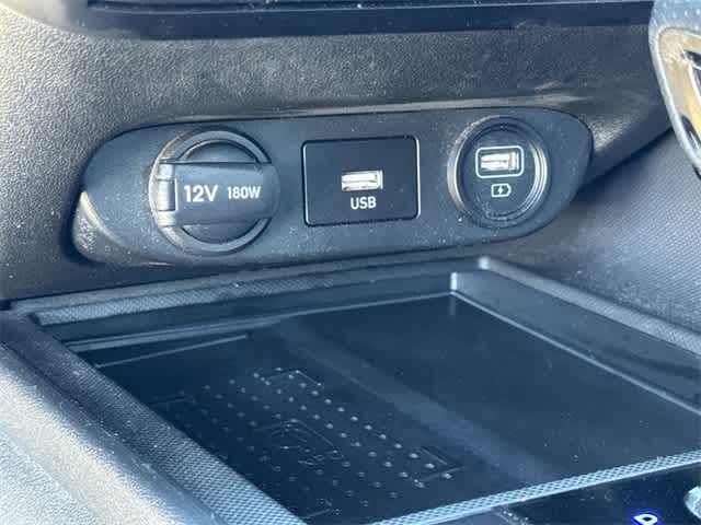 Thumbnail: 2022 Hyundai Elantra - 25