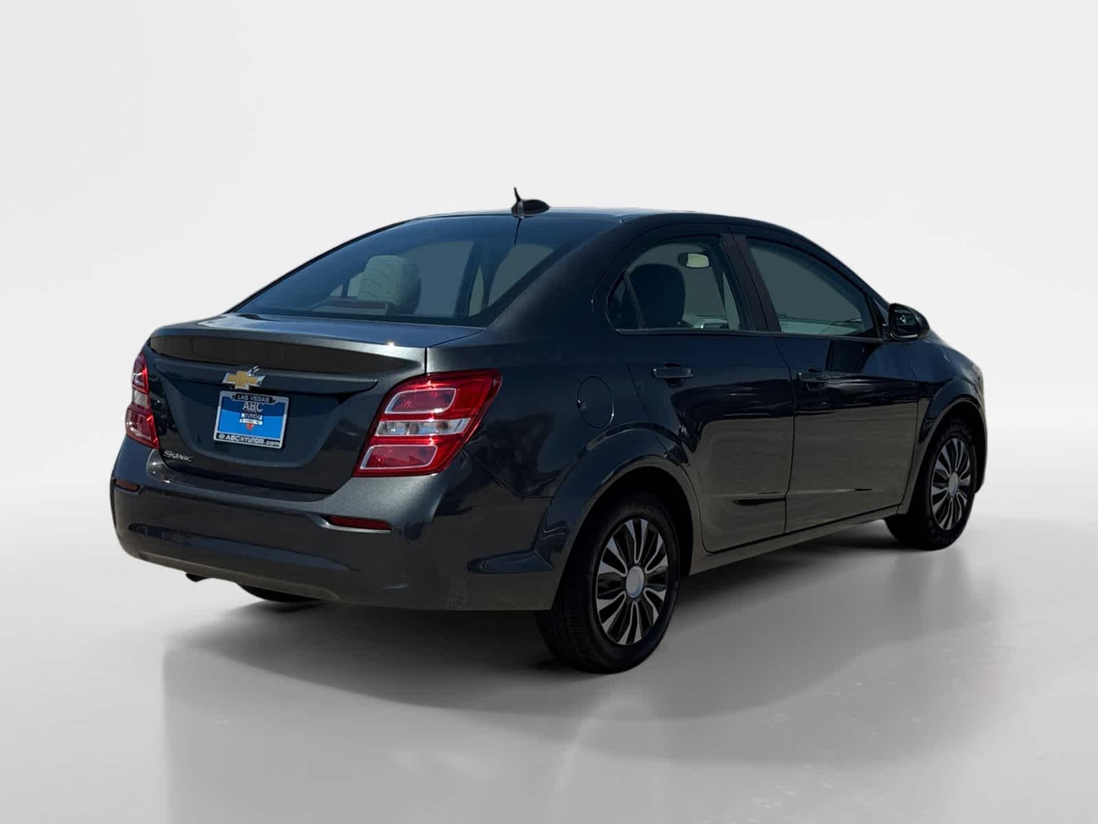 Thumbnail: 2018 Chevrolet Sonic - 6