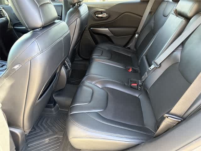 Thumbnail: 2020 Jeep Cherokee - 6