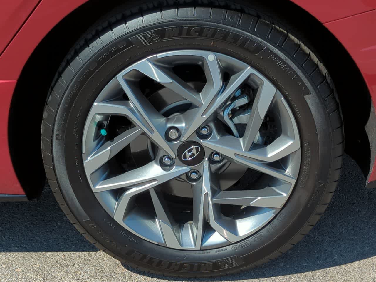 Thumbnail: 2023 Hyundai Sonata - 17