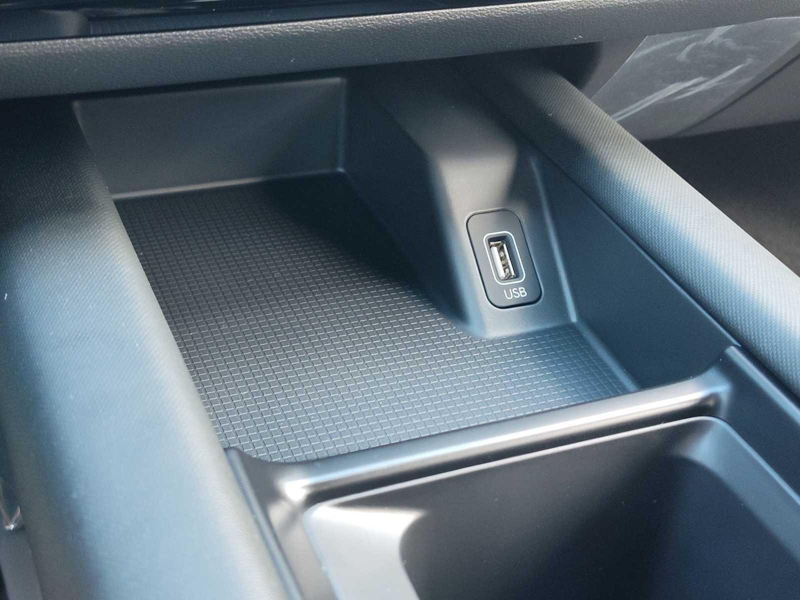 Thumbnail: 2025 Hyundai Ioniq 6 - 23