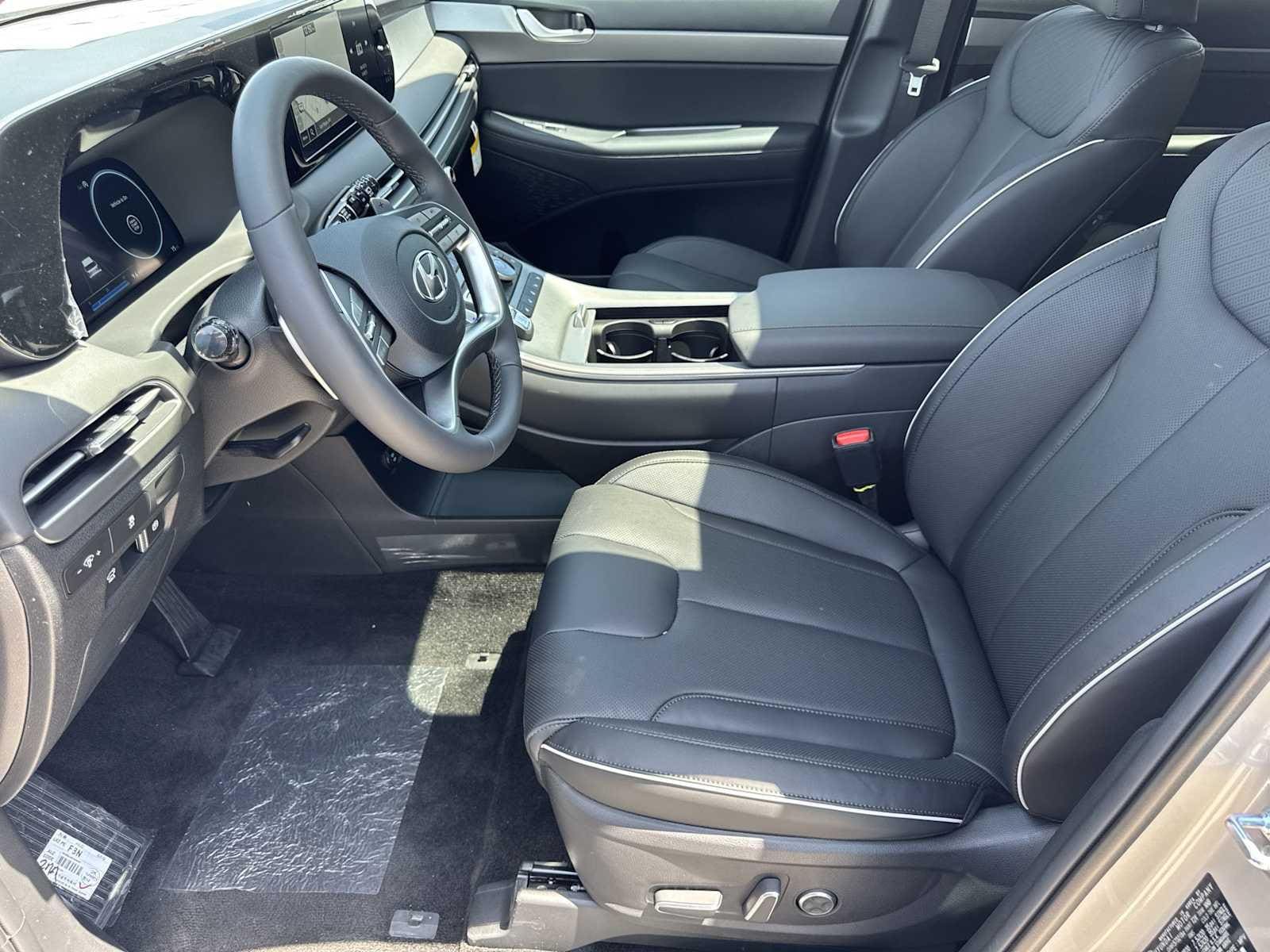 Thumbnail: 2025 Hyundai Palisade - 16